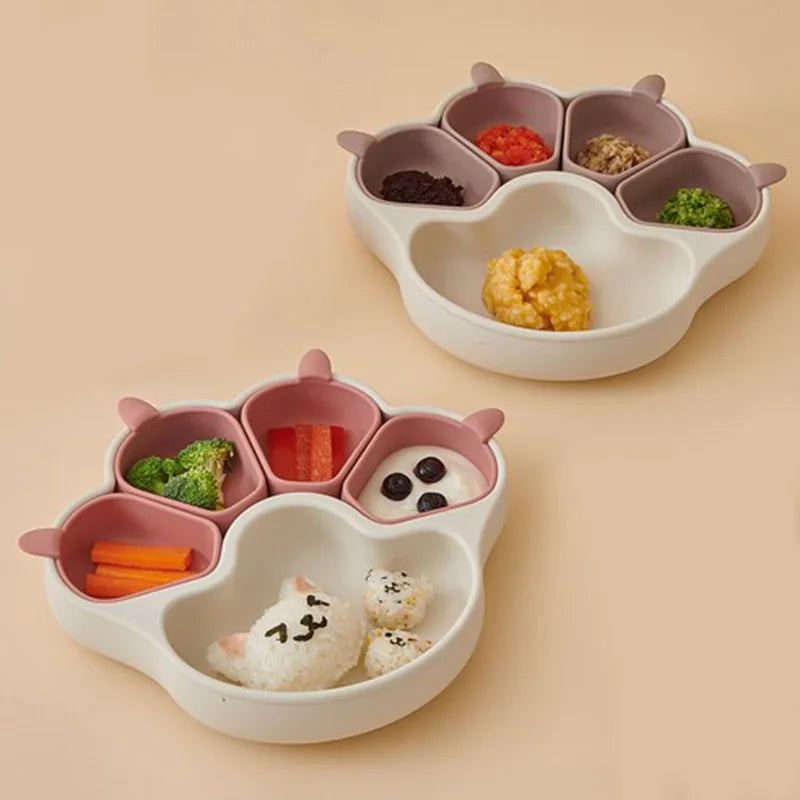 Paw shaped silicone bowl