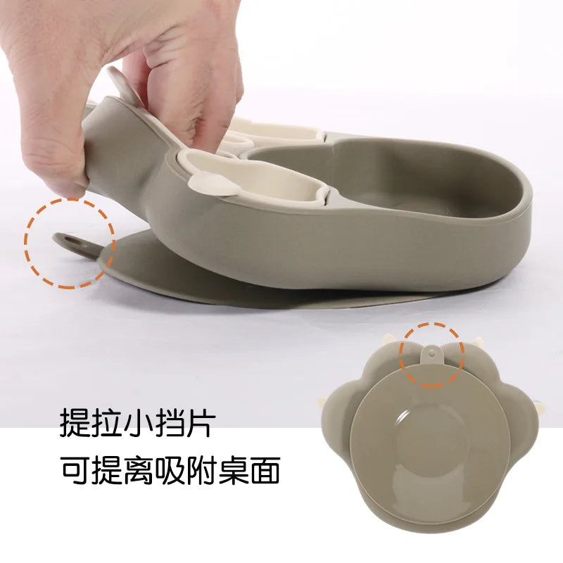 Paw shaped silicone bowl